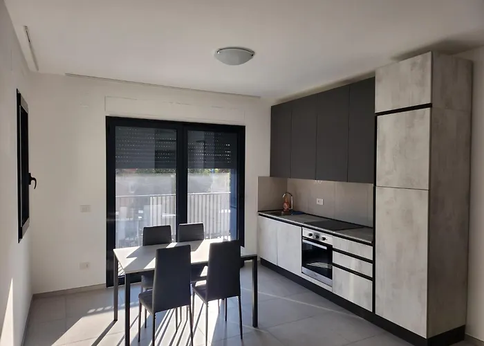 アパート Wolfy's